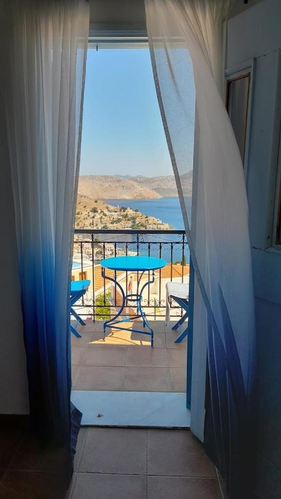 Hotel Fiona سيمي المظهر الخارجي الصورة