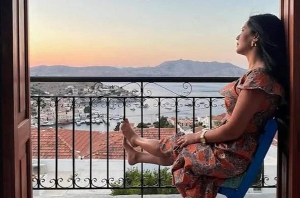 Hotel Fiona سيمي المظهر الخارجي الصورة