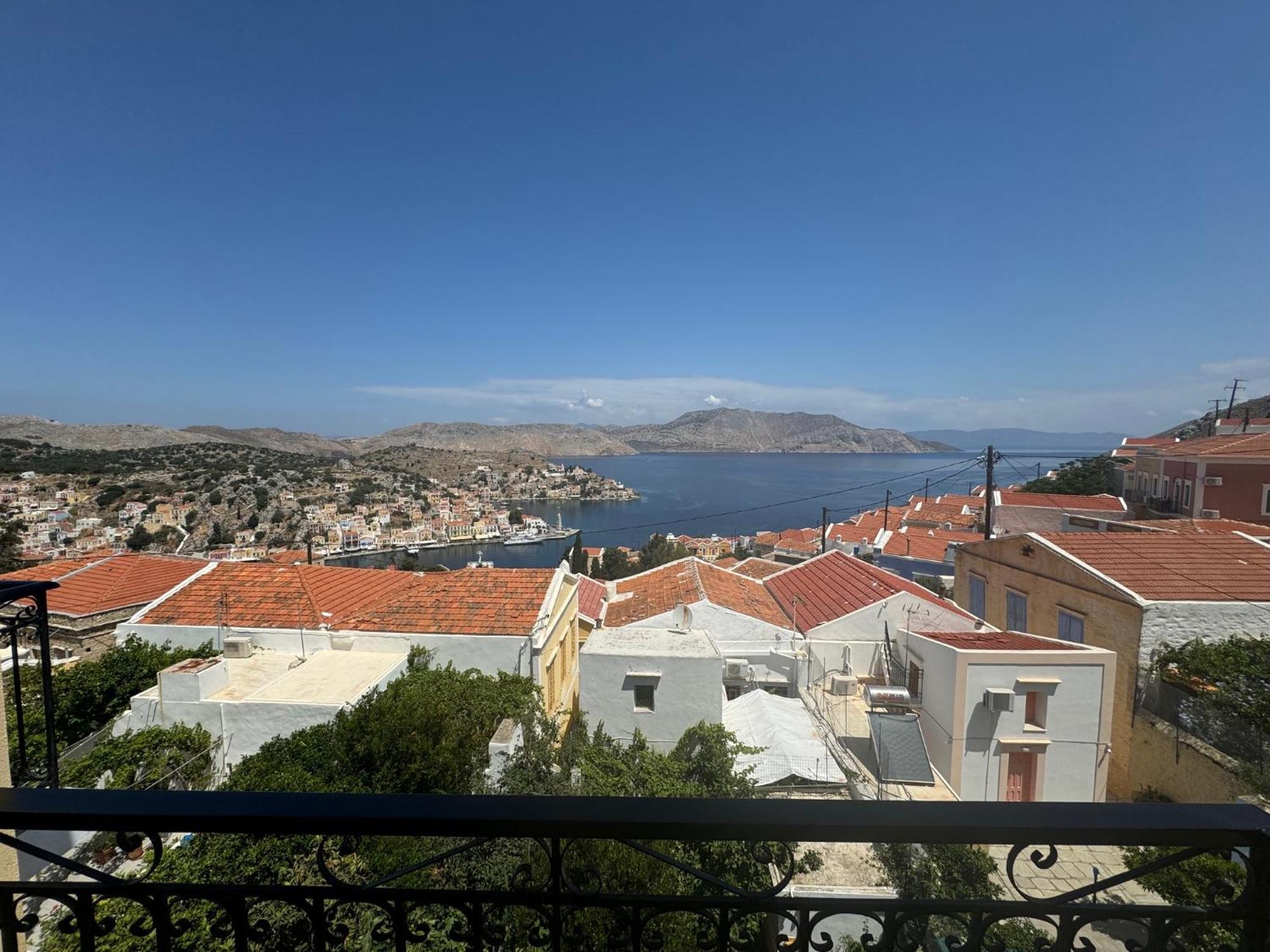 Hotel Fiona سيمي المظهر الخارجي الصورة
