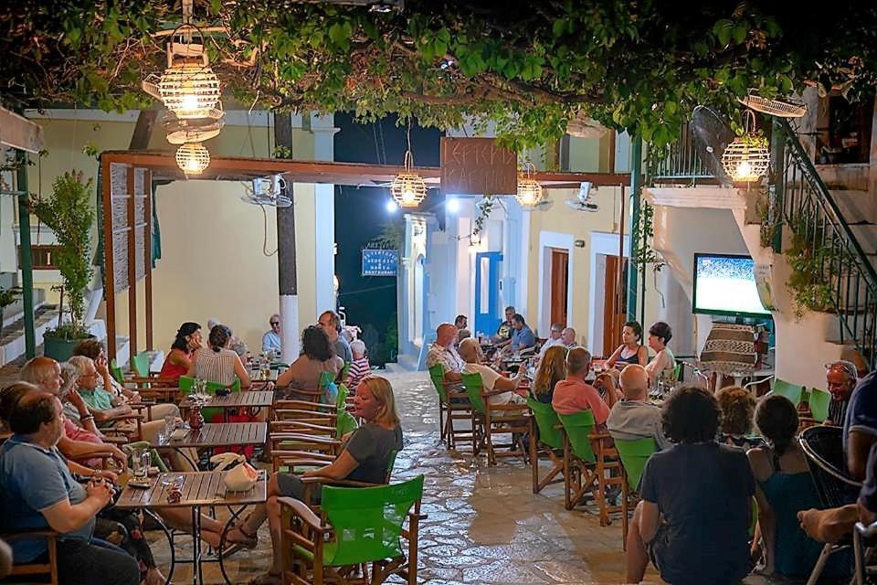 Hotel Fiona سيمي المظهر الخارجي الصورة